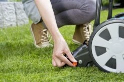 GARDENA Kooimesmaaier 330 Grasmaaier - Maaibreedte 33 Cm - Gazons Tot Ca. 150 M² 24 GARDENA Kooimesmaaier 330 Grasmaaier - Maaibreedte 33 Cm - Gazons Tot Ca. 150 M² -Gardena Winkel 1200x799 89