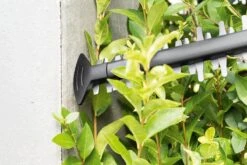 Bosch AHS 50-20 Accu Heggenschaar - Met 1 X 18 V Accu En Lader 21 Bosch AHS 50-20 Accu Heggenschaar - Met 1 X 18 V Accu En Lader -Gardena Winkel 1200x800 25