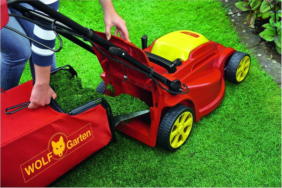 WOLF-Garten A 340 E Elektrische Grasmaaier - 1400 W - 34 Cm Maaibreedte - 30 Liter Opvangbak - Centrale Hoogte-instelling 13 WOLF-Garten A 340 E Elektrische Grasmaaier - 1400 W - 34 Cm Maaibreedte - 30 Liter Opvangbak - Centrale Hoogte-instelling - Afbeelding 11