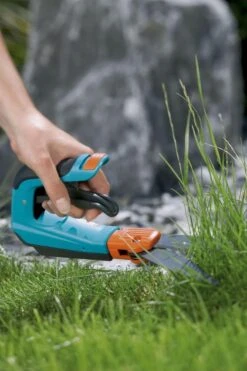 GARDENA - Comfort Plus - Draaibaar - Grasschaar - 120 Mm Maaibreedte 16 GARDENA - Comfort Plus - Draaibaar - Grasschaar - 120 Mm Maaibreedte -Gardena Winkel 799x1200 18