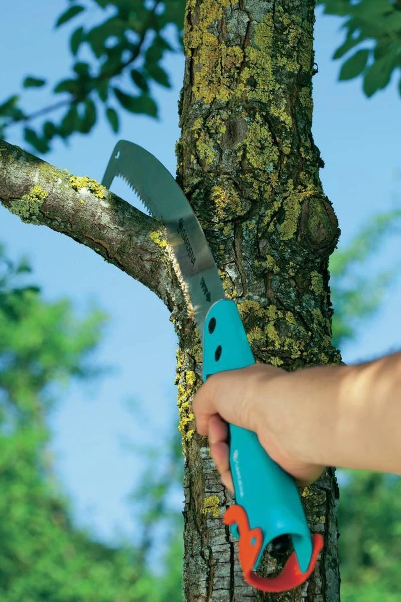 GARDENA Combisysteem Snoeizaag 300P Curved Takkenzaag - Meslengte 340 Mm - Exclusief Verlengstok 6 GARDENA Combisysteem Snoeizaag 300P Curved Takkenzaag - Meslengte 340 Mm - Exclusief Verlengstok - Afbeelding 4